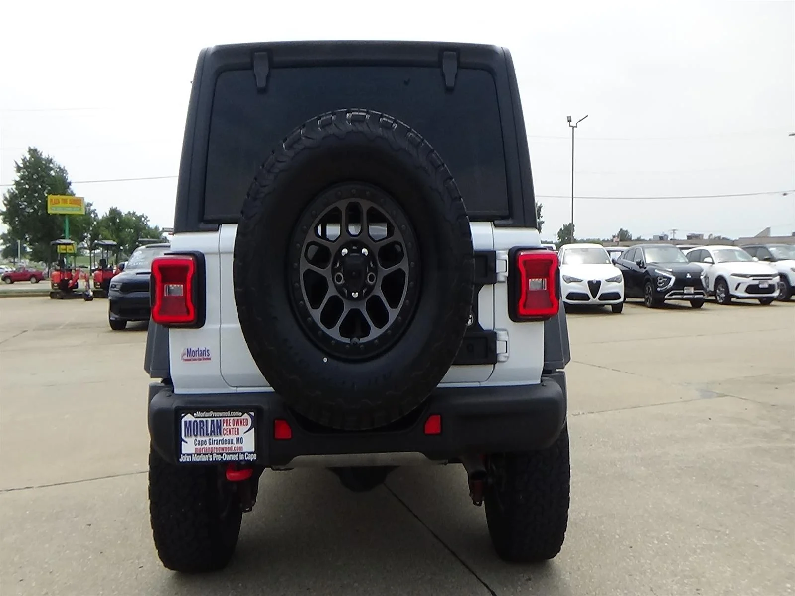 Certified Used 2022 Bright White Clear Coat (pw7) Jeep Rubicon image 7