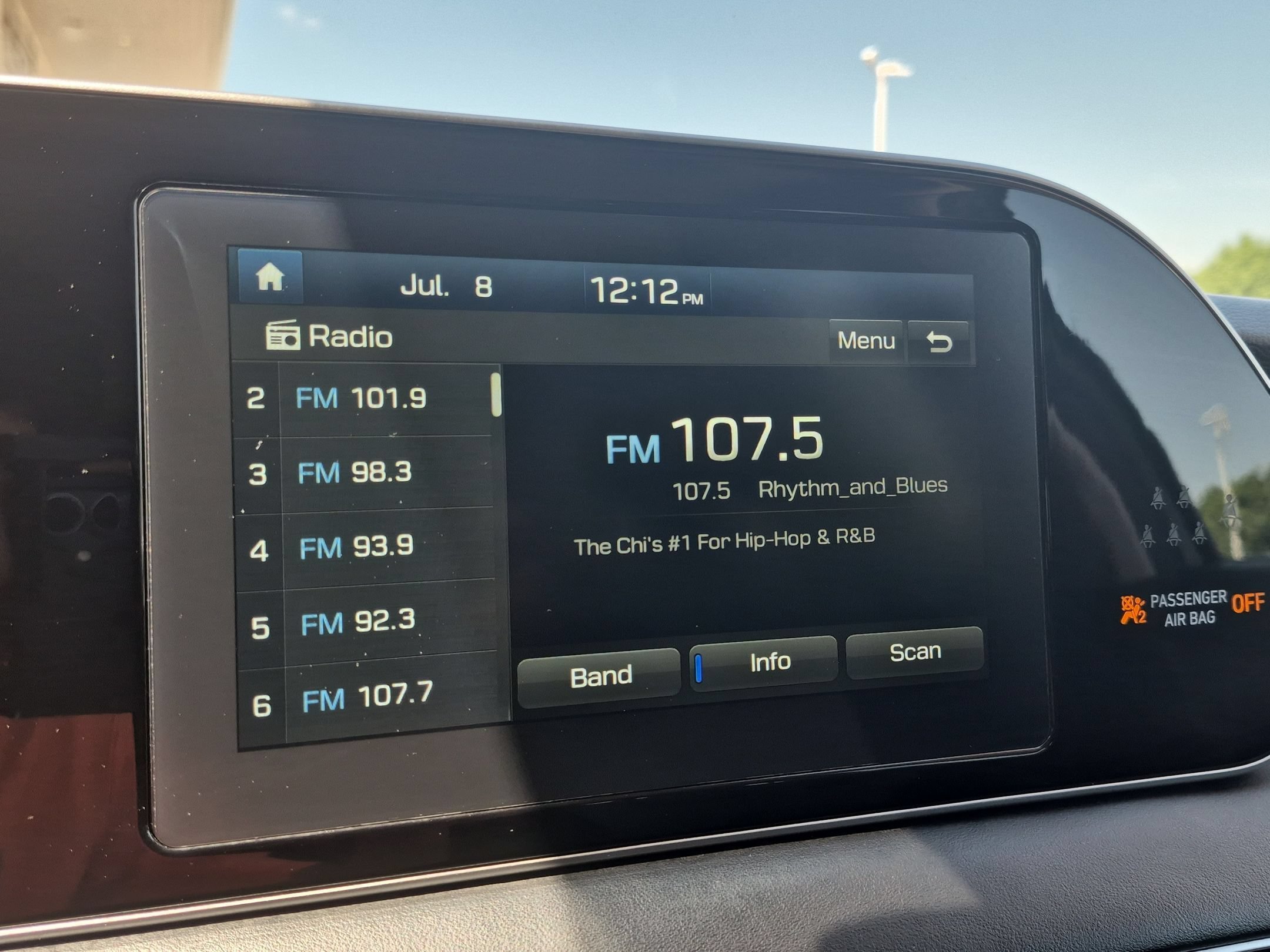Used 2020 Rainforest Hyundai SEL AWD image 18