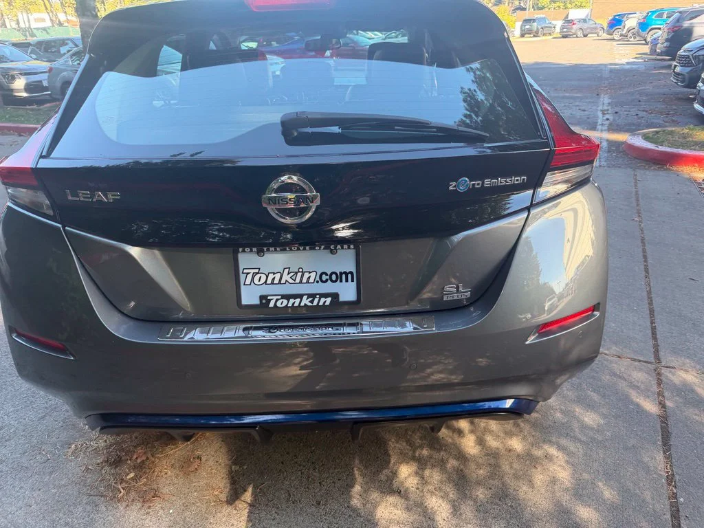 Used 2021 Gun Metallic Nissan SL Plus image 5