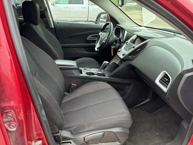 Used 2015 Red Chevrolet LT image 18