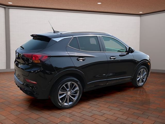Used 2023 Ebony Twilight Metallic Buick Select image 3