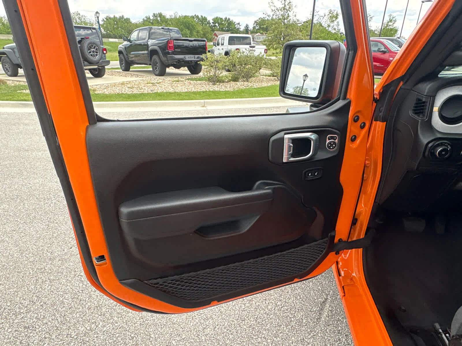 New 2026 Joose Jeep Sport S image 18