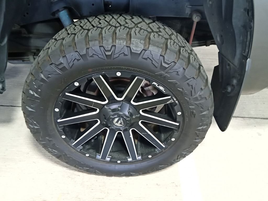 Used 2019 Magnetic Gray Metallic Toyota SR5 image 15