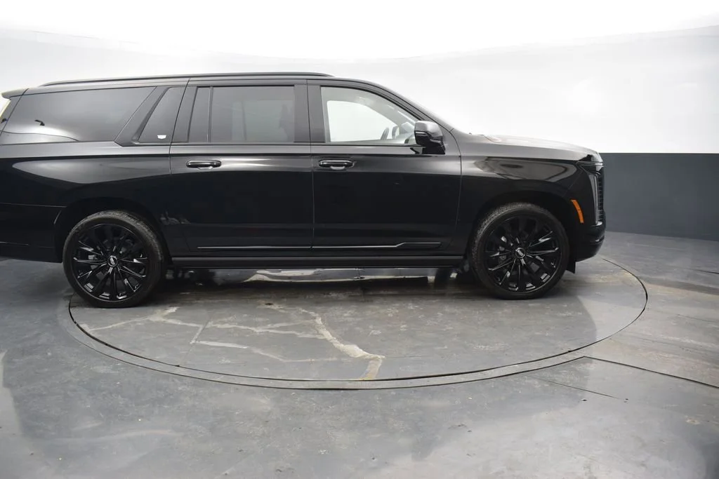 Certified Used 2026 Black Raven Cadillac Platinum Sport image 7