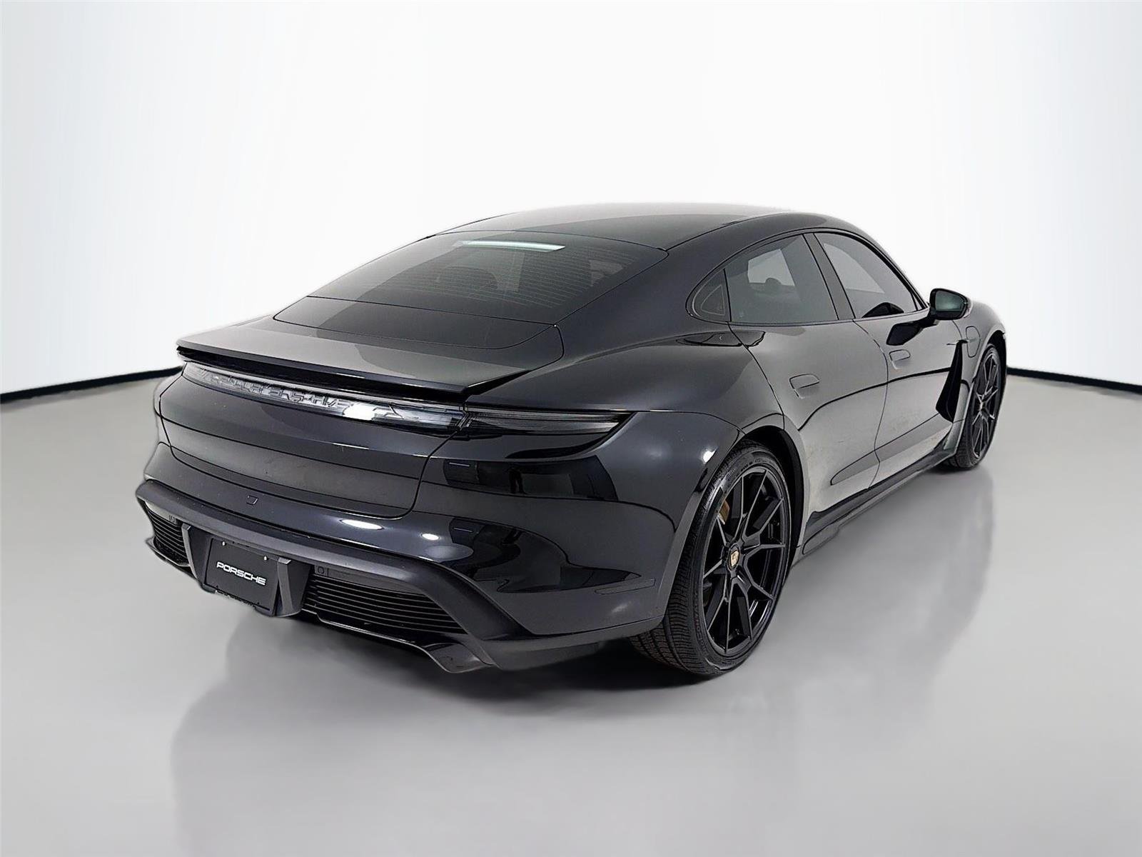 Used 2022 Jet Black Metallic Porsche GTS image 28