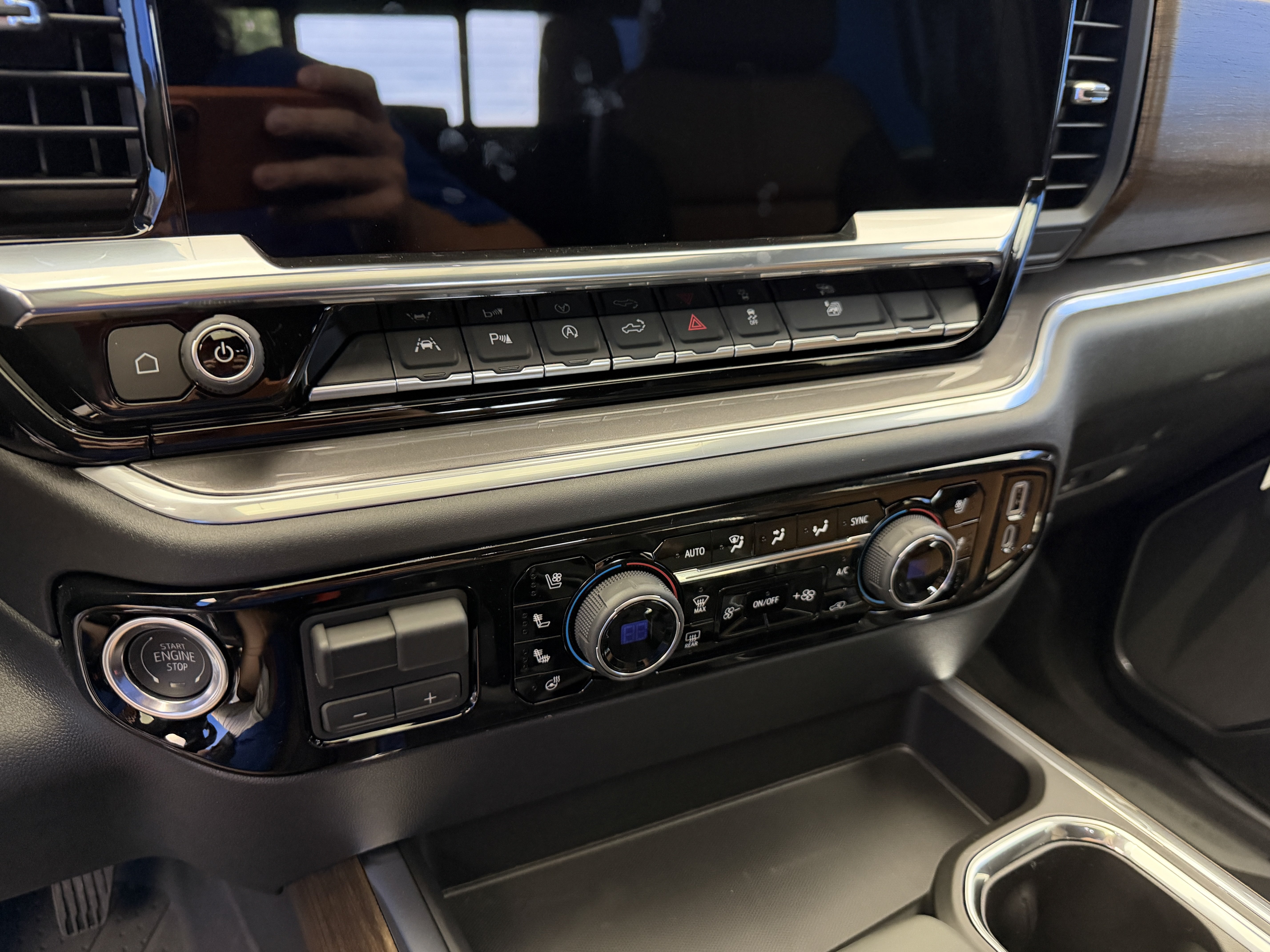 2026 Chevrolet Silverado 1500 High Country - Photo 24