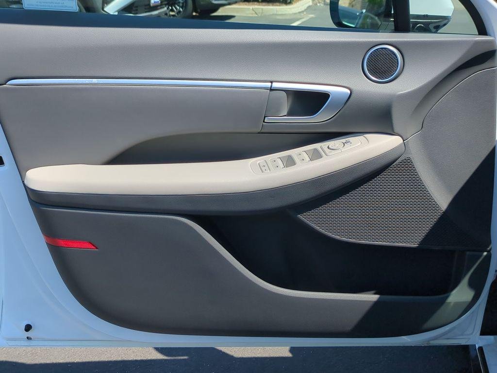 2026 Hyundai Sonata SEL - Photo 12