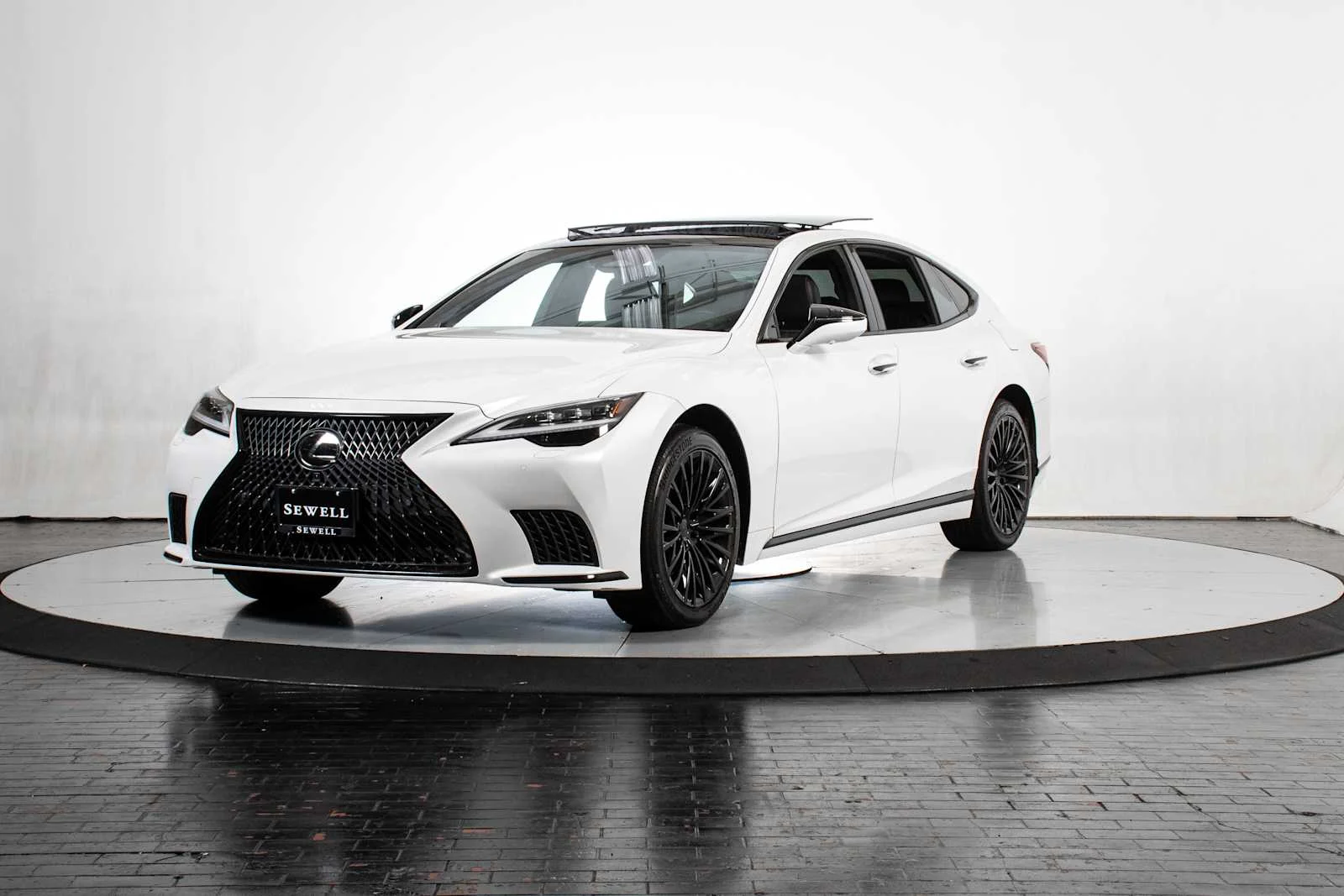 2024 Lexus LS 500 500 RWD's photo