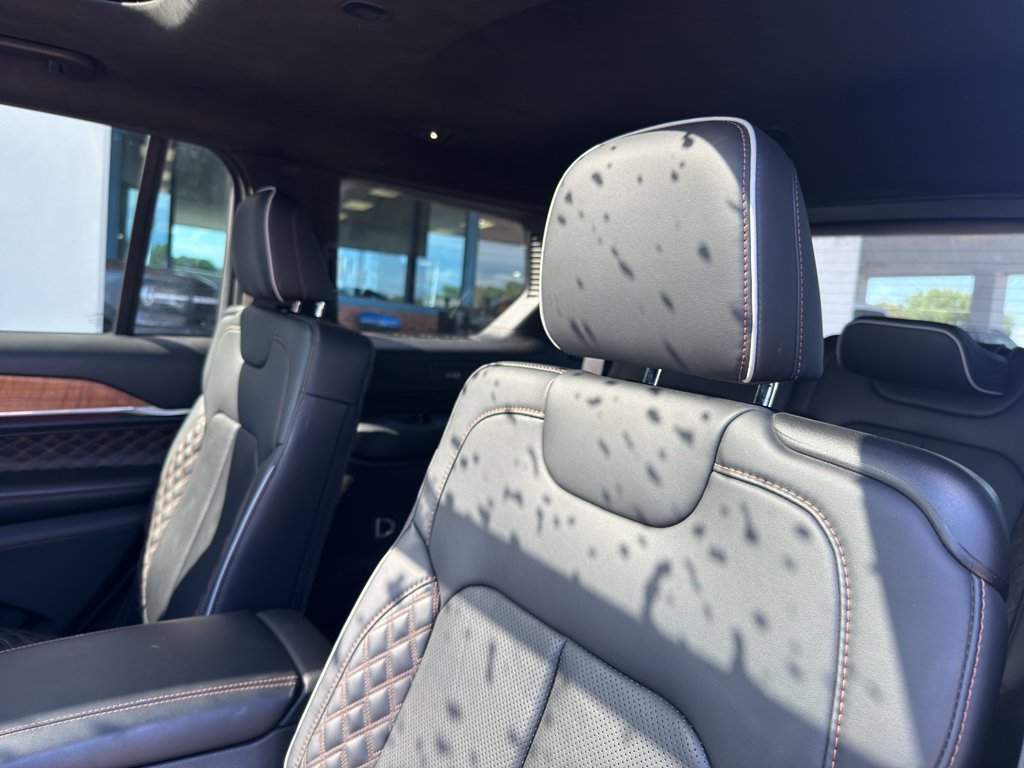 Used 2023 Black Clearcoat Jeep Summit Reserve image 13