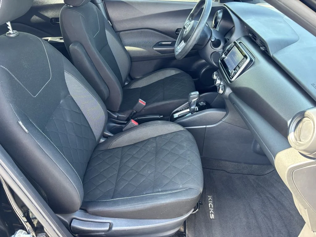 Used 2020 Black Nissan S image 19