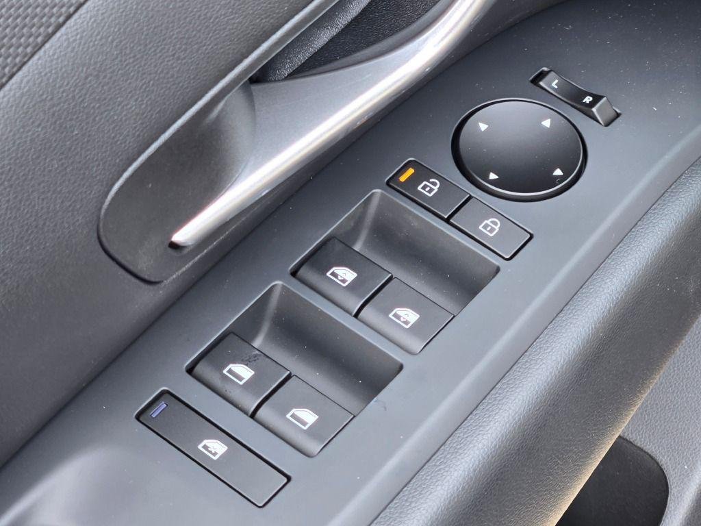 New 2026 Phantom Black Hyundai SEL Activity AWD image 18