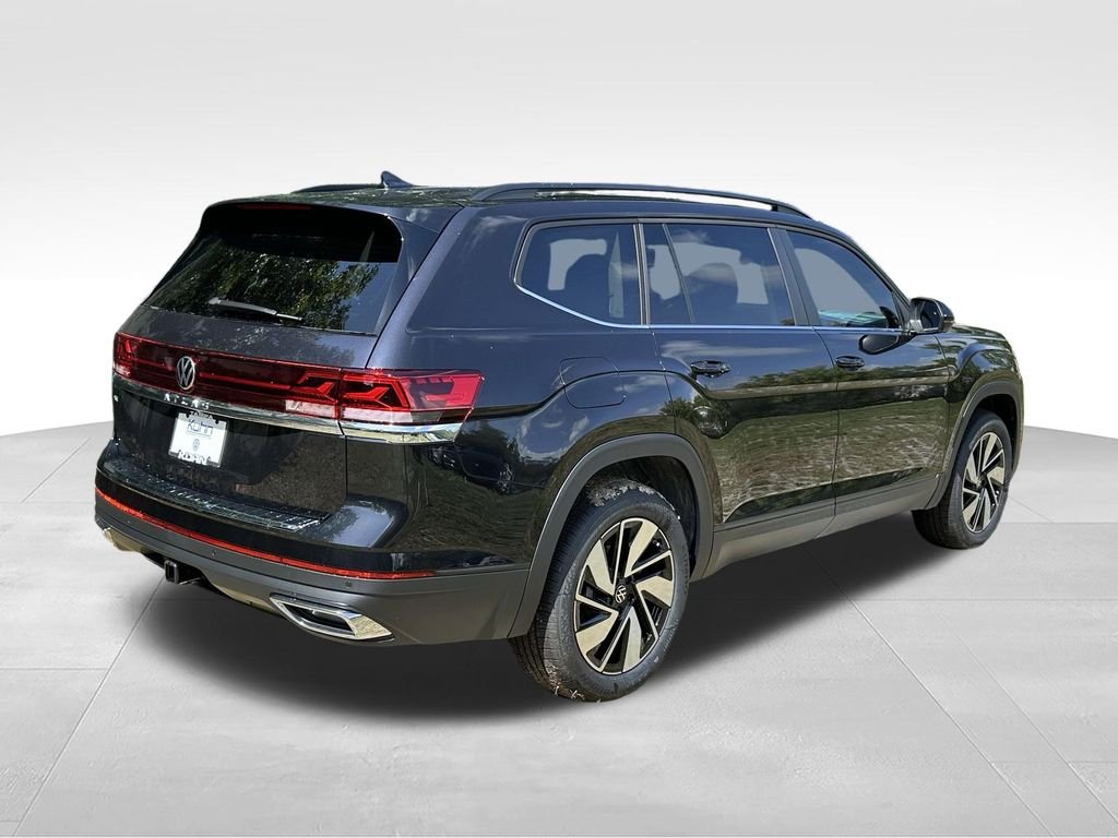 New 2026 Black Volkswagen 2.0T SE w/Technology image 5