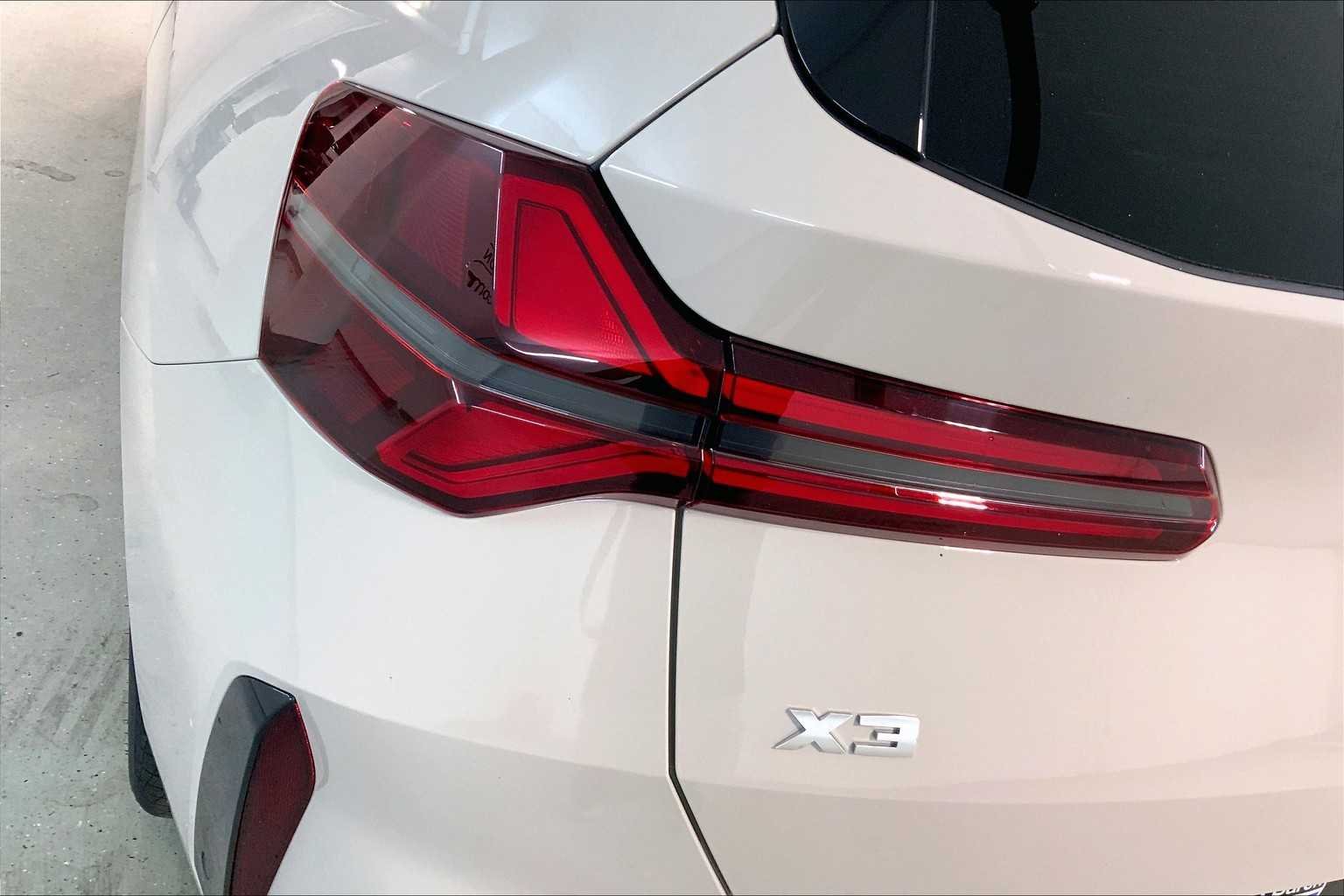 New 2026 Dune Grey Metallic BMW M50 xDrive image 14