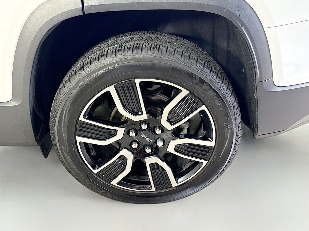 Used 2021 Summit White GMC SLE image 31