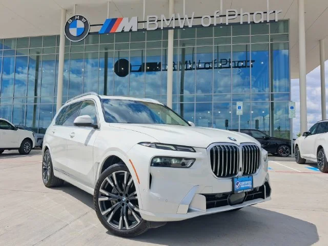Used 2023 White BMW xDrive40i image 1