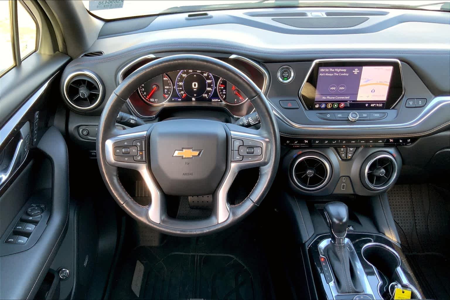 Used 2019 Silver Ice Metallic Chevrolet Premier image 6