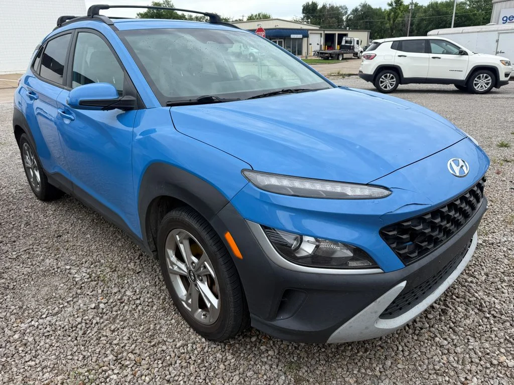 Used 2022 Blue Hyundai SEL image 4