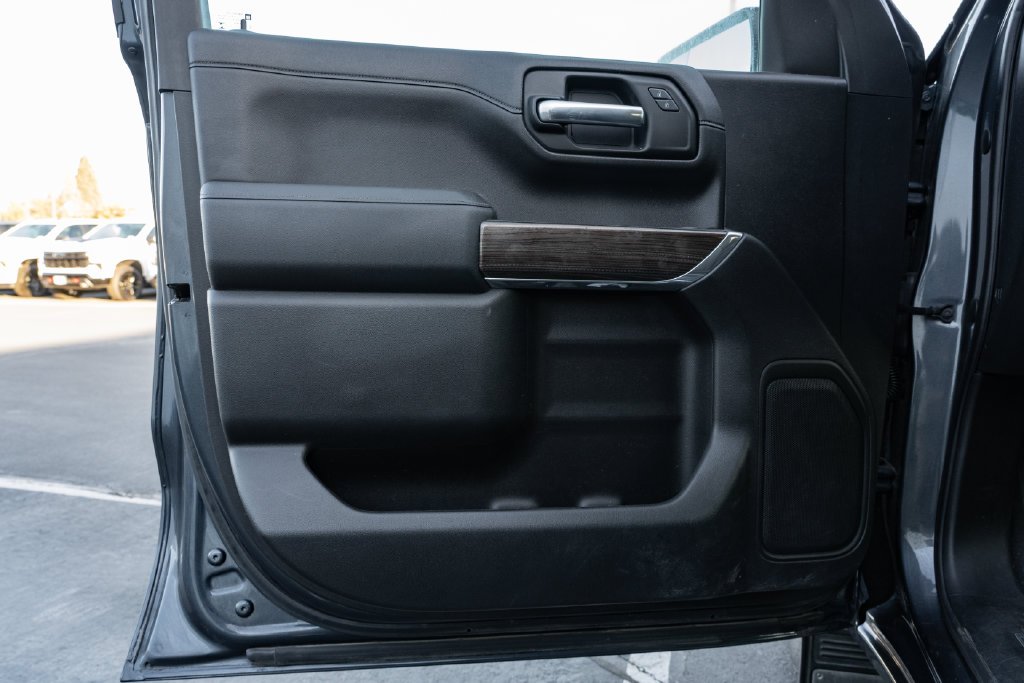 Used 2019 Blue Chevrolet LT image 20