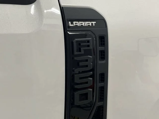New 2026 Star White Metallic Tri-Coat Ford Lariat image 11