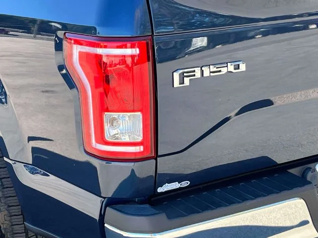 Used 2015 Blue Ford XLT image 10