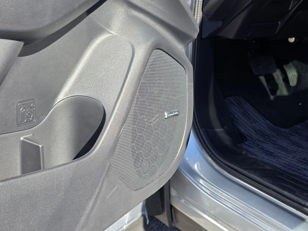 New 2026 ICE SILVER METALLIC Subaru Limited 7-Passenger image 19