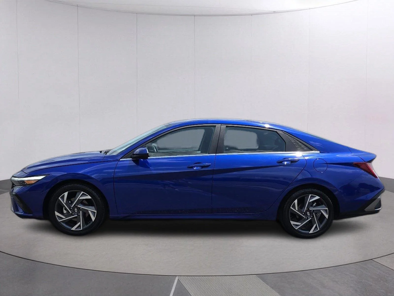 Used 2025 Intense Blue Hyundai SEL Convenience image 9