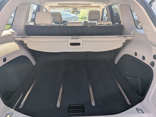 Used 2015 White Jeep Limited image 24