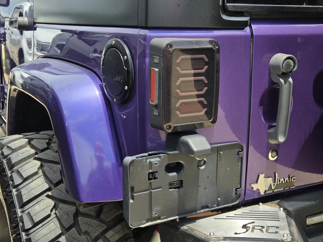 Used 2017 Purple Jeep Unlimited Rubicon image 31