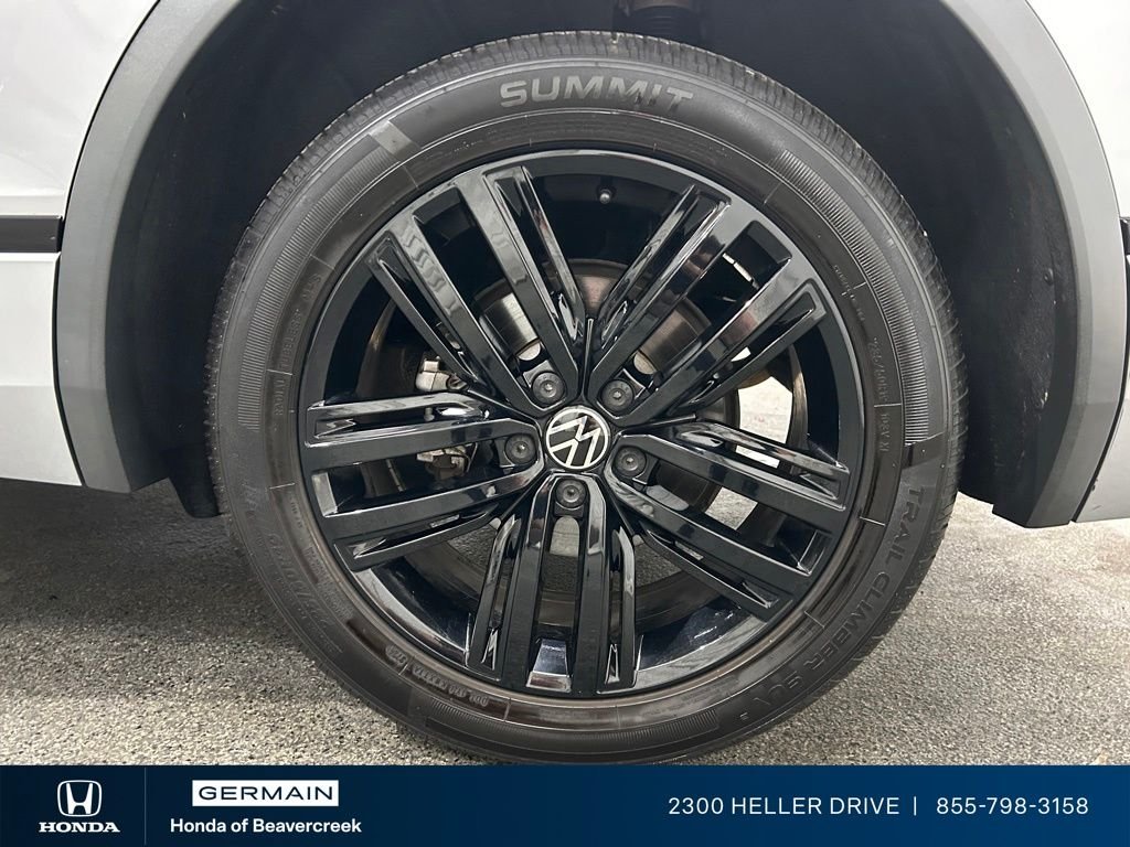 Used 2022 Silver Metallic Volkswagen 2.0T SE R-Line Black image 14