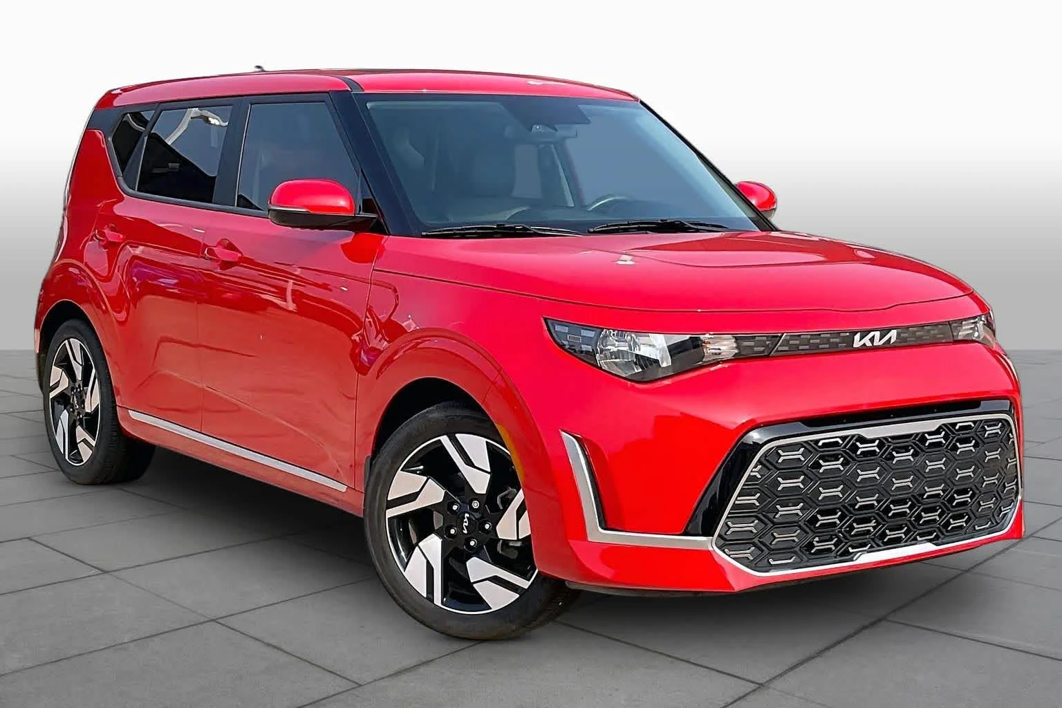 Used 2023 Inferno Red Kia GT-Line image 3