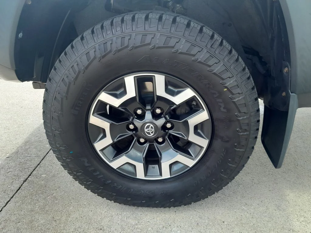 Used 2018 Black Toyota TRD Off-Road image 9