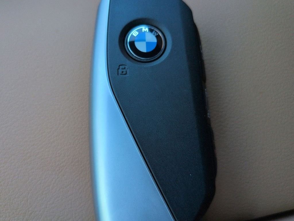 New 2026 Blue BMW xDrive40i image 30