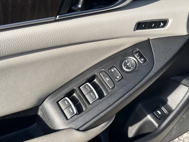 2021 Honda Accord Touring - Photo 15