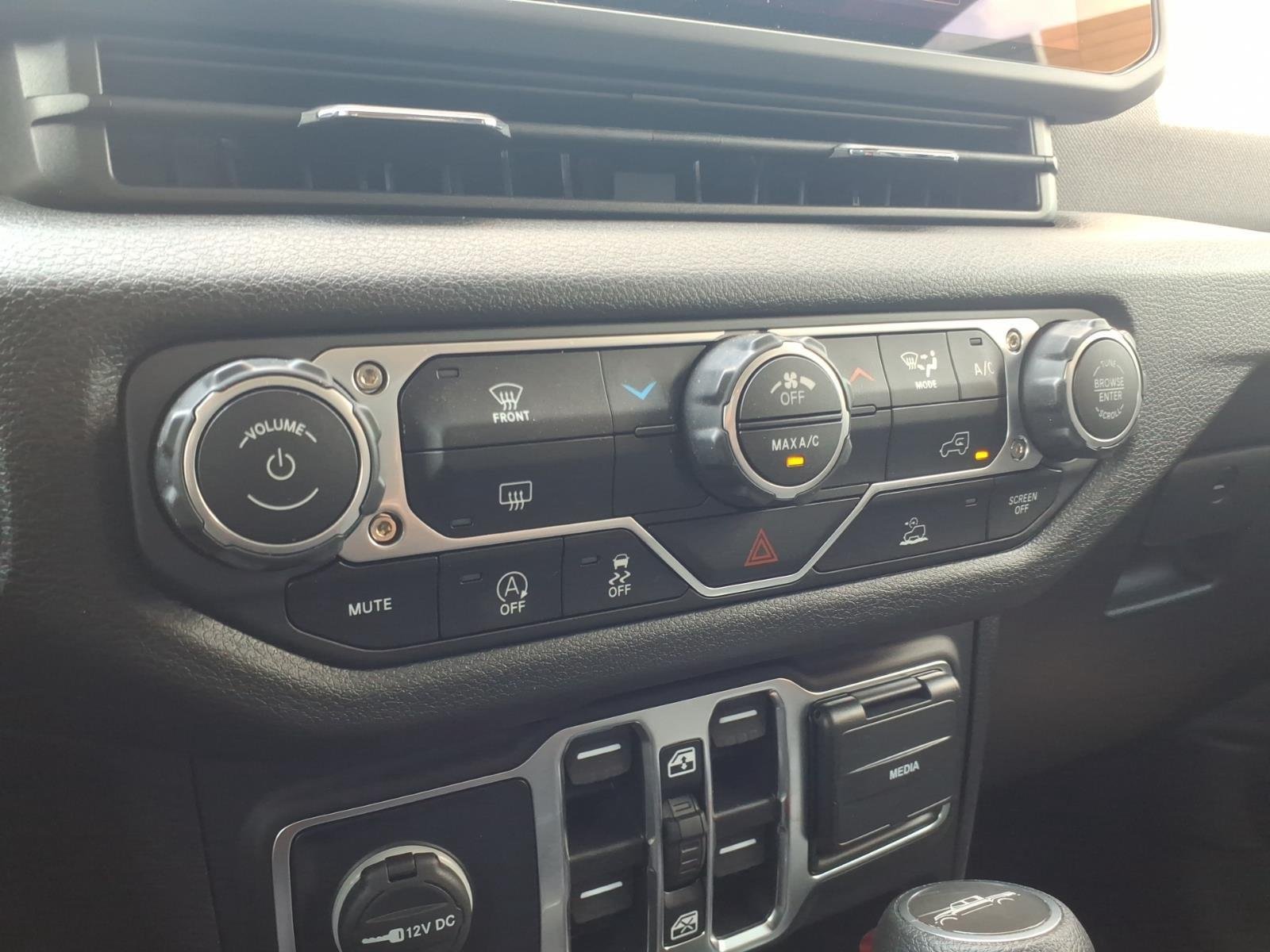 Used 2025 Black Clearcoat Jeep Nighthawk image 21