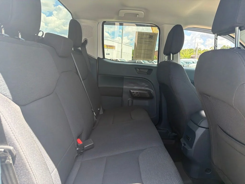 Used 2025 Oxford White Ford XL image 24