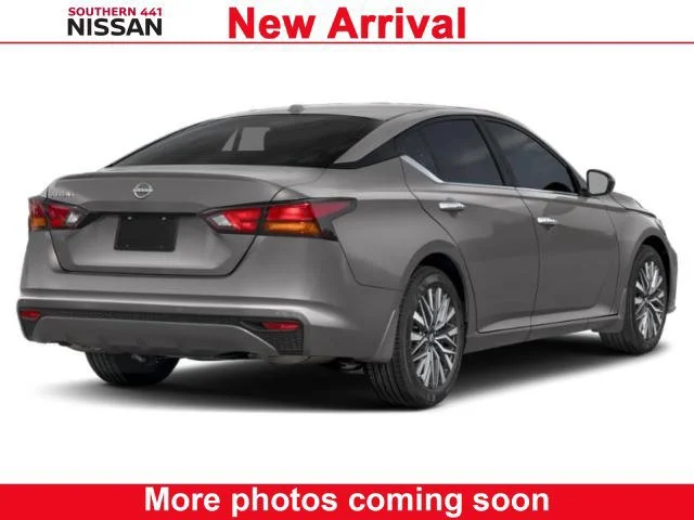 New 2026 Gray Nissan 2.5 SV image 3