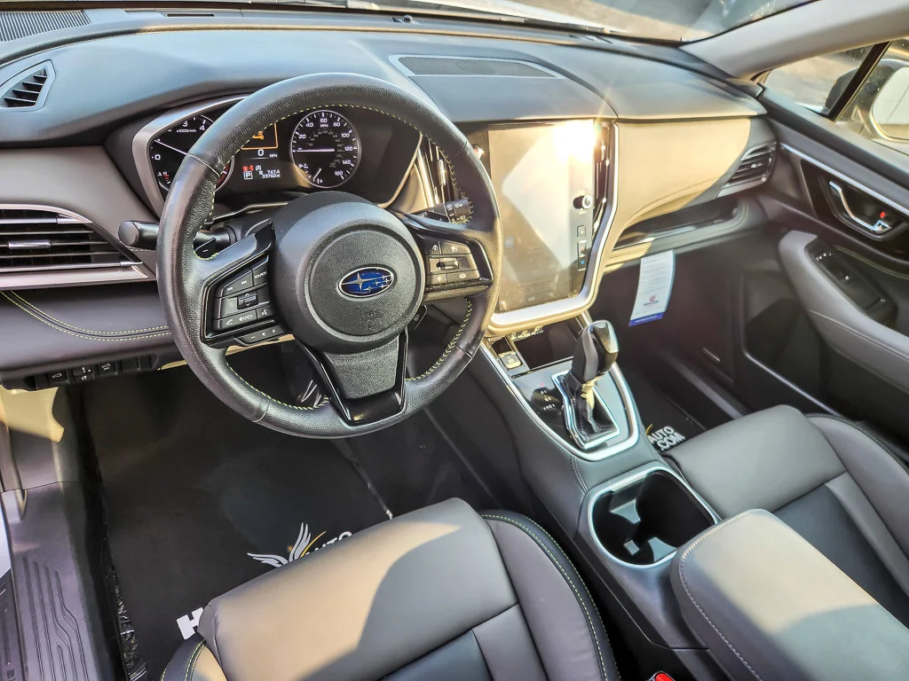 Used 2024 Silver Subaru Onyx Edition image 8