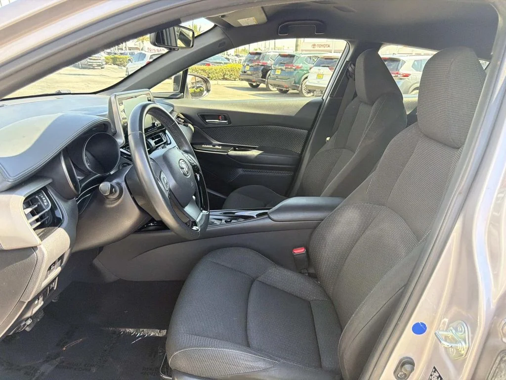 Used 2019 Silver Knockout Metallic Toyota XLE image 18