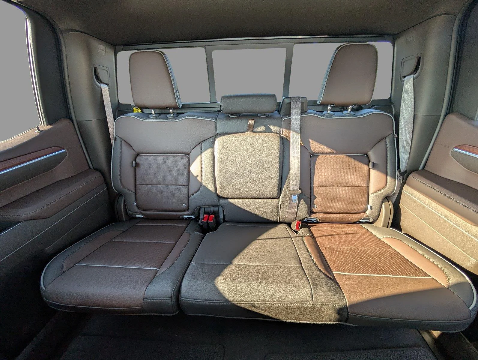 New 2026 Glacier White Tricoat GMC Denali image 32