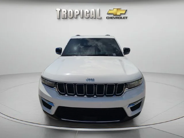 Used 2024 White Jeep LIMI image 8