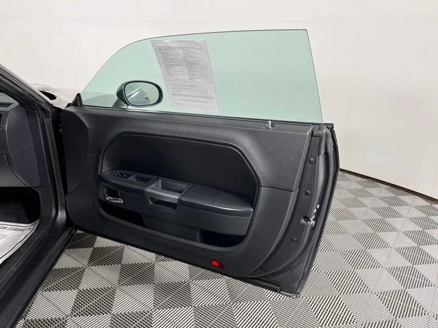 Used 2014 Gray Dodge R/T image 31