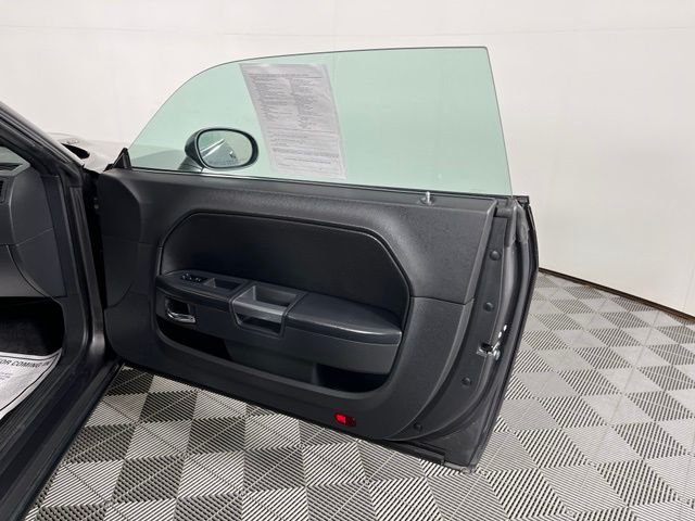 Used 2014 Gray Dodge R/T image 31