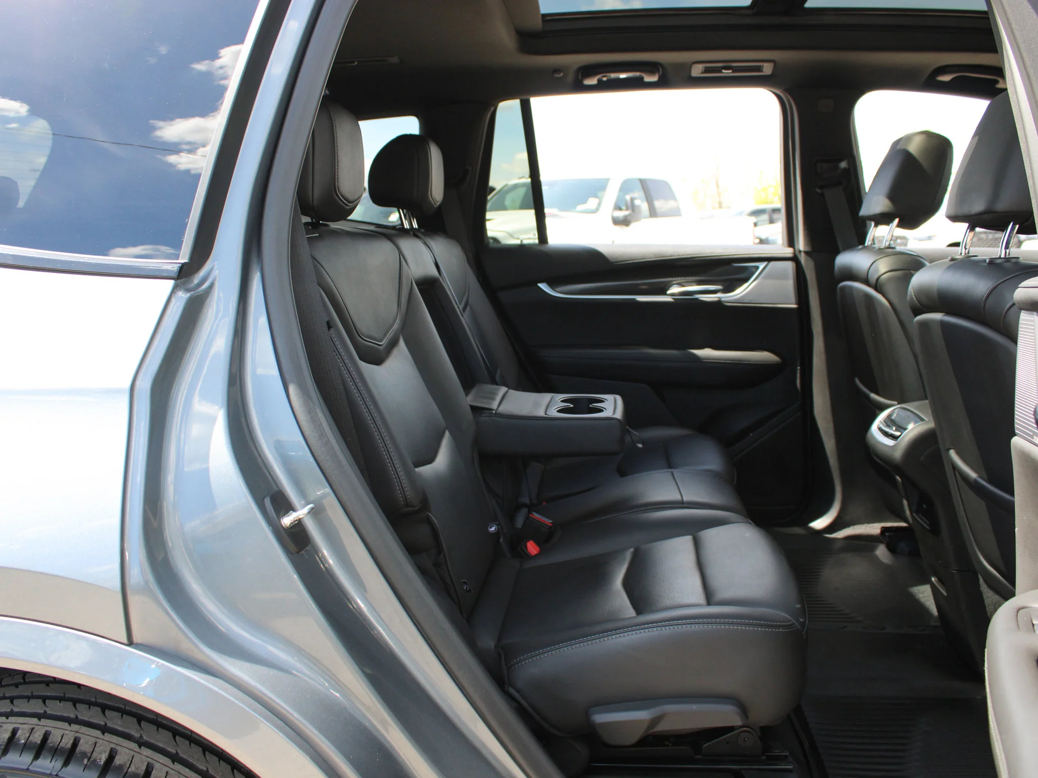 Certified Used 2021 Silver Cadillac Sport * One Owner | 3M PPF | Head-Up Display | Apple CarPlay | V6 310 HP | BOSE | Heated Seats image 23