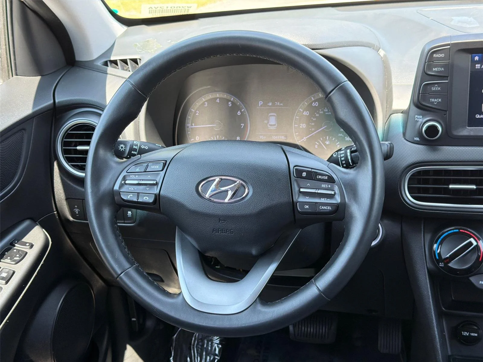 Used 2018 Chalk White Hyundai SEL image 15