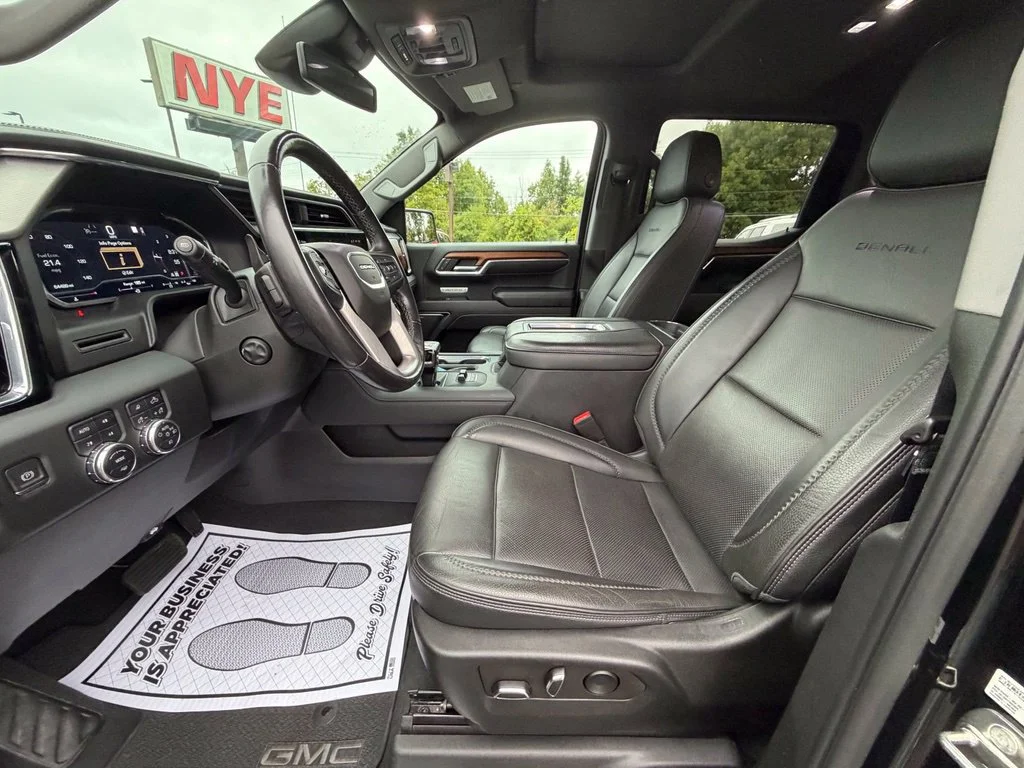Used 2022 ONYX BLACK GMC Denali image 10