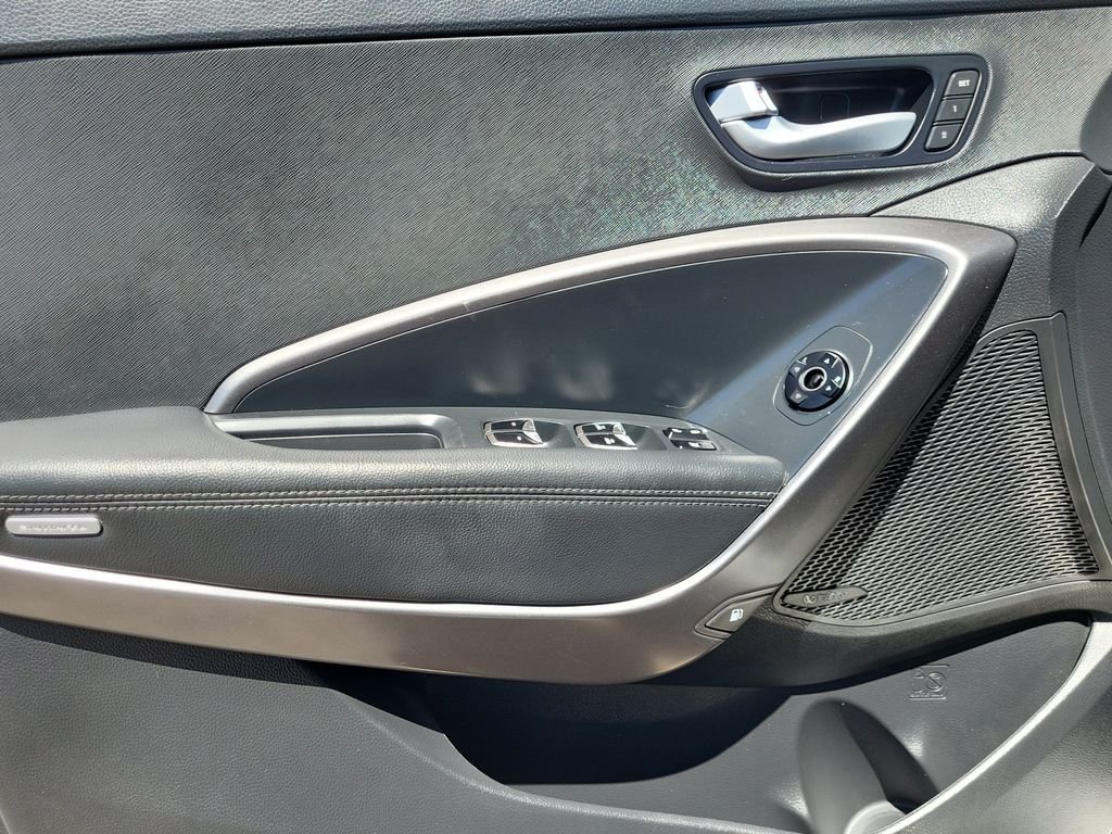 Used 2017 Silver Hyundai 2.0T Ultimate image 10