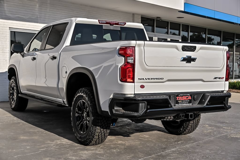 New 2026 Summit White Chevrolet ZR2 image 5