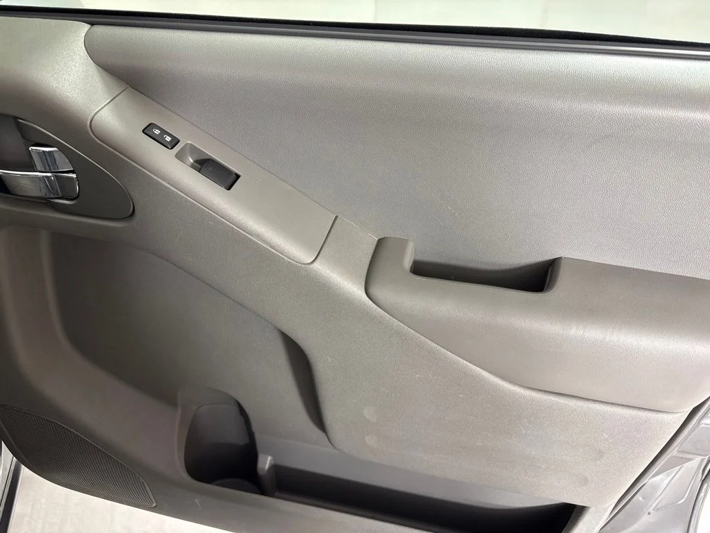Used 2021 Gray Nissan SV image 13