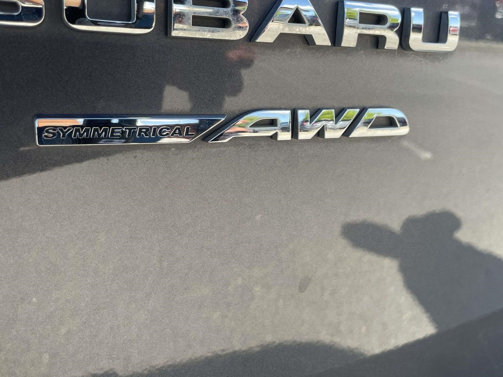 Used 2022 Magnetite Gray Metallic Subaru Limited image 8