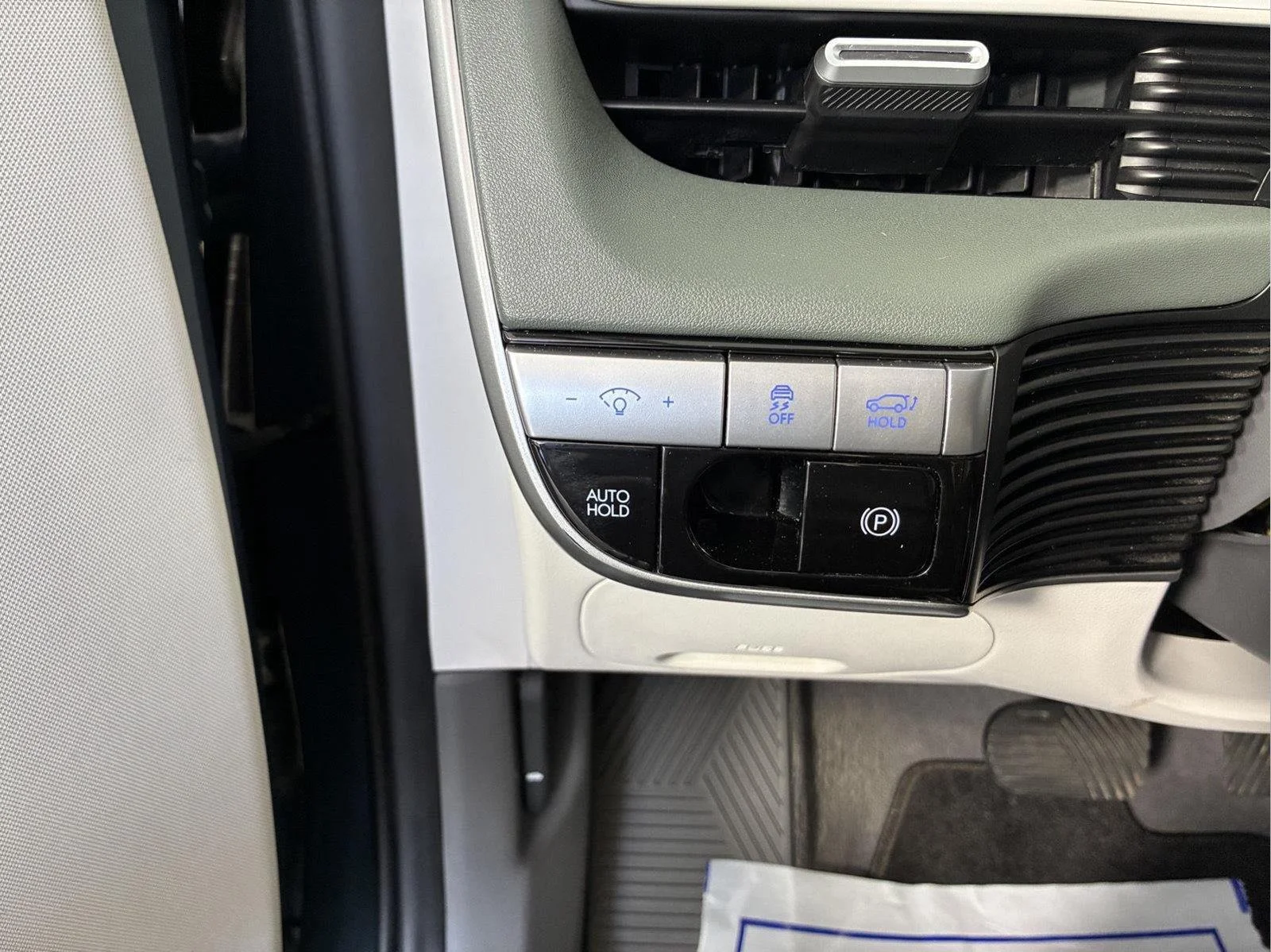 Used 2023 Digital Teal Hyundai SEL image 46